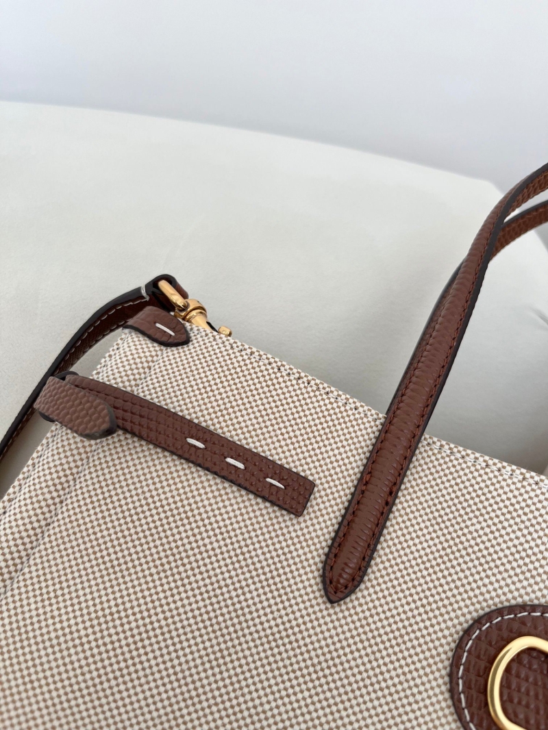 Va1e*ntin0 top handle bag